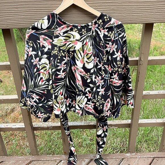 EUC Code x Mode Black Tropical Print Tie-Back Blouse - Picture 5 of 12